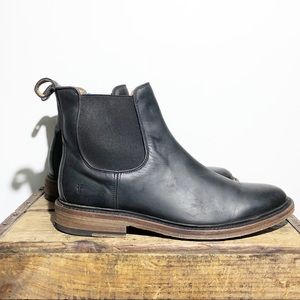FRYE black leather Tyler Chelsea boot US  9.5 D